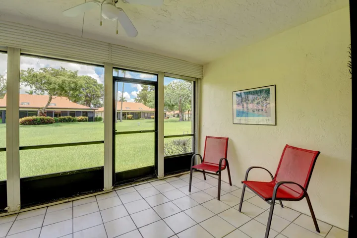 Spacious private screened patio