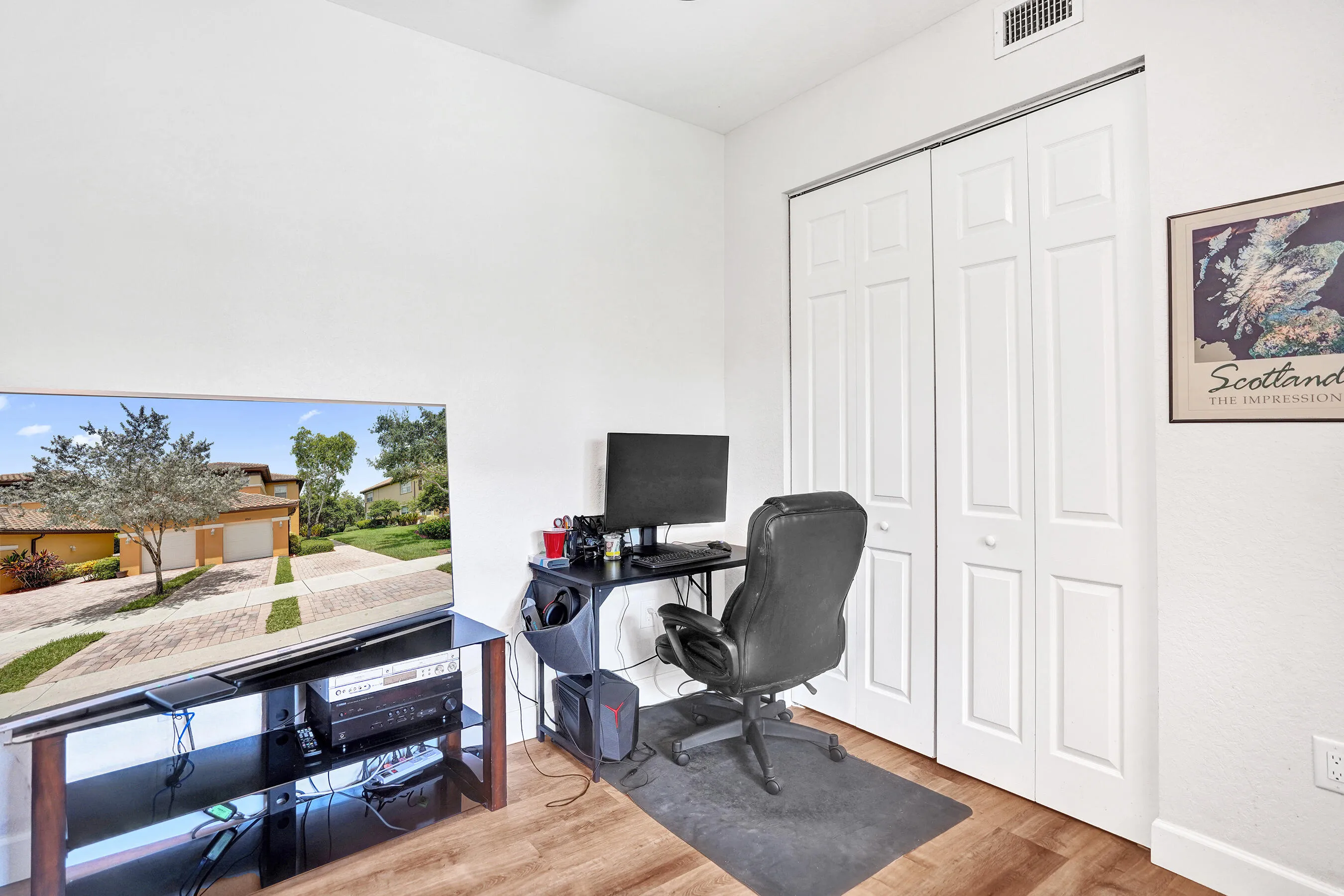 3rd room