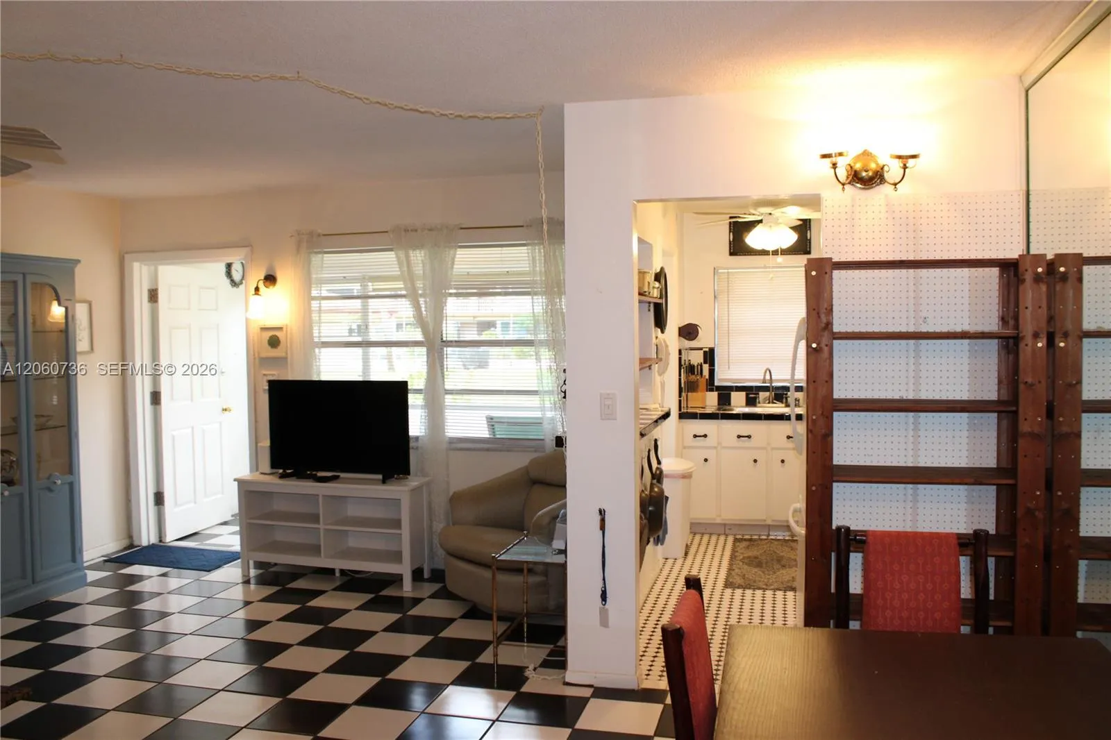 Photo 13