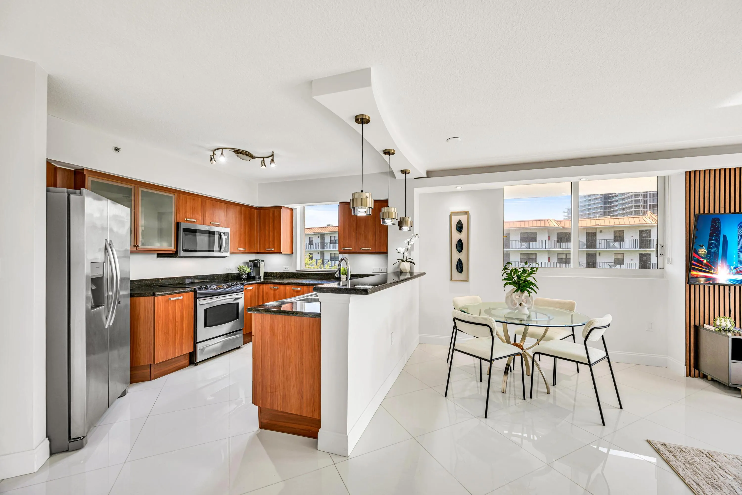 2011 N OCEAN BLVD #405N-22