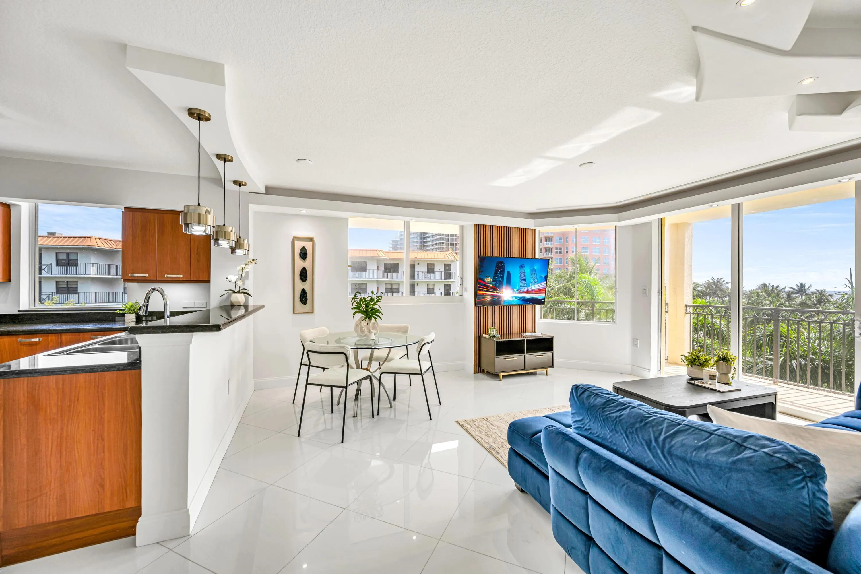 2011 N OCEAN BLVD #405N-21