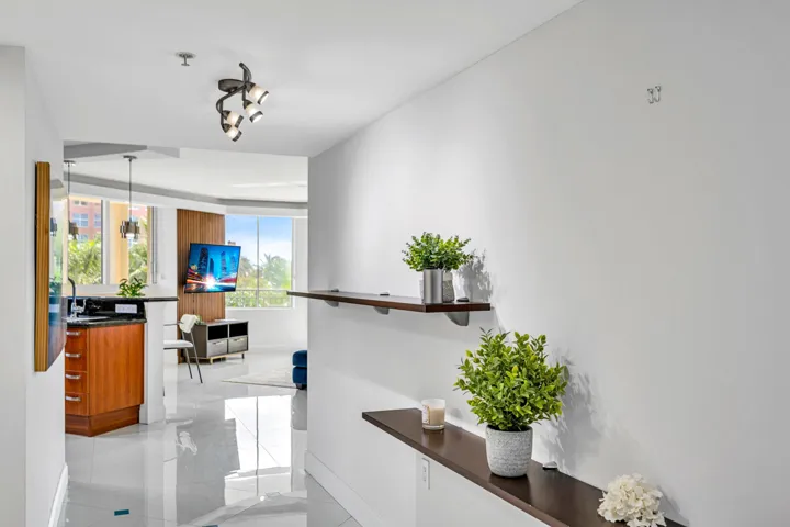 2011 N OCEAN BLVD #405N-30