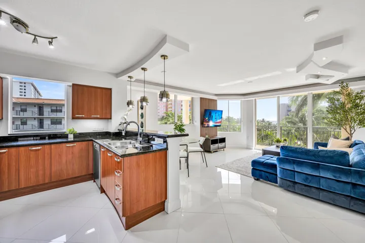 2011 N OCEAN BLVD #405N-23