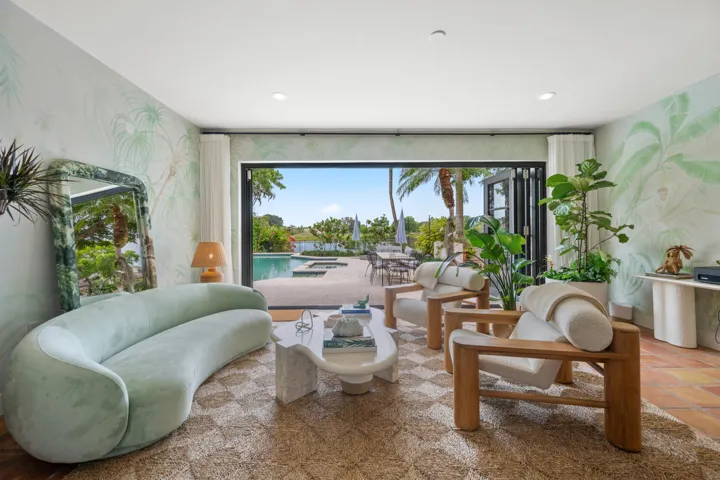 sitting room