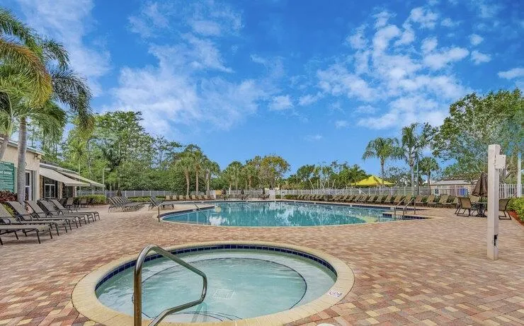 Park Pool 2