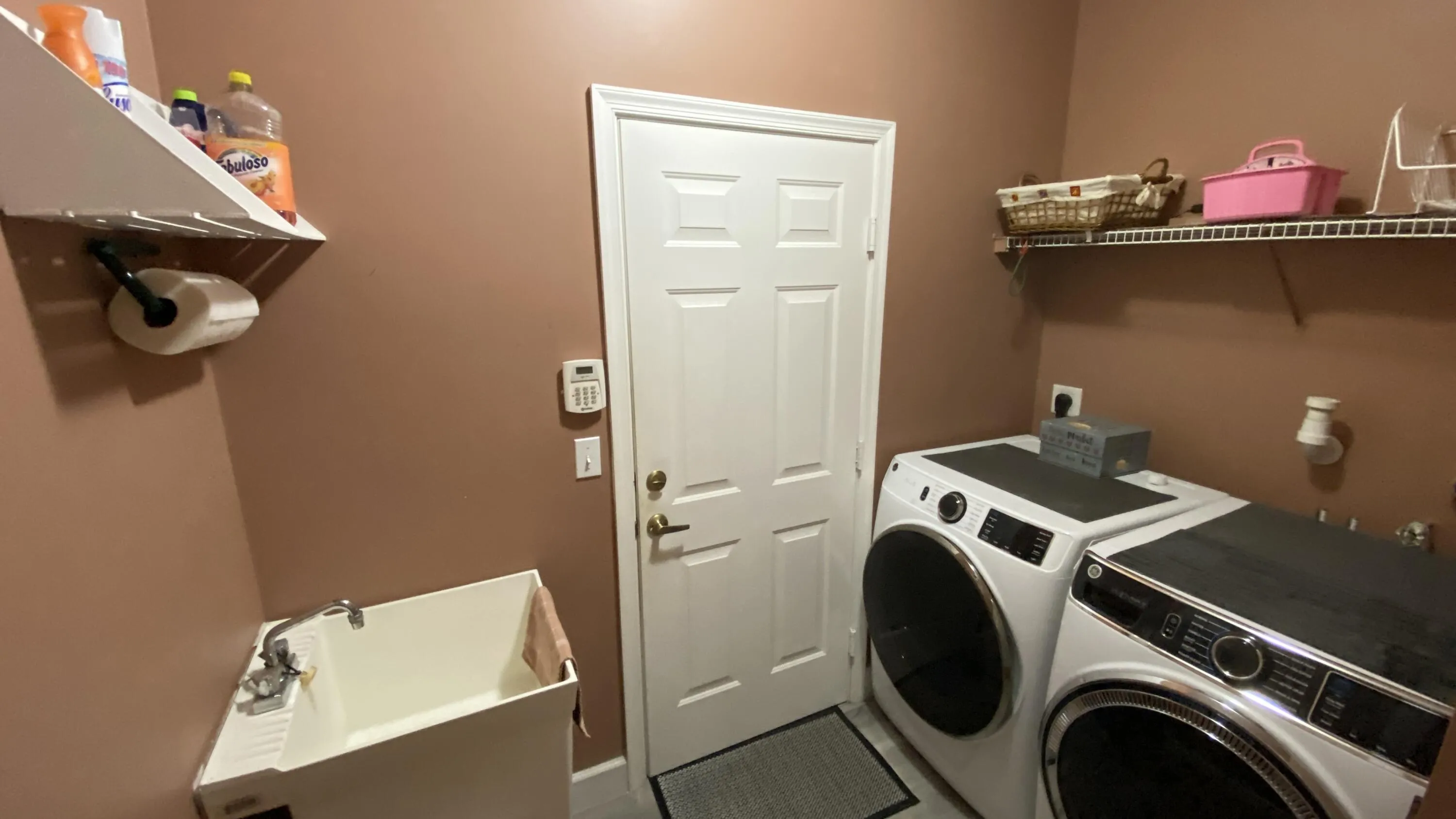 Laundry Room 2