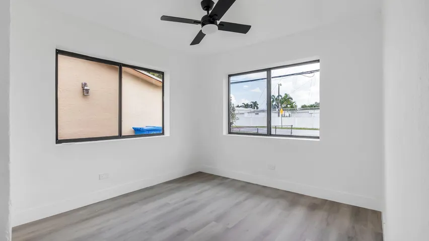 1-web-or-mls-DSC08181