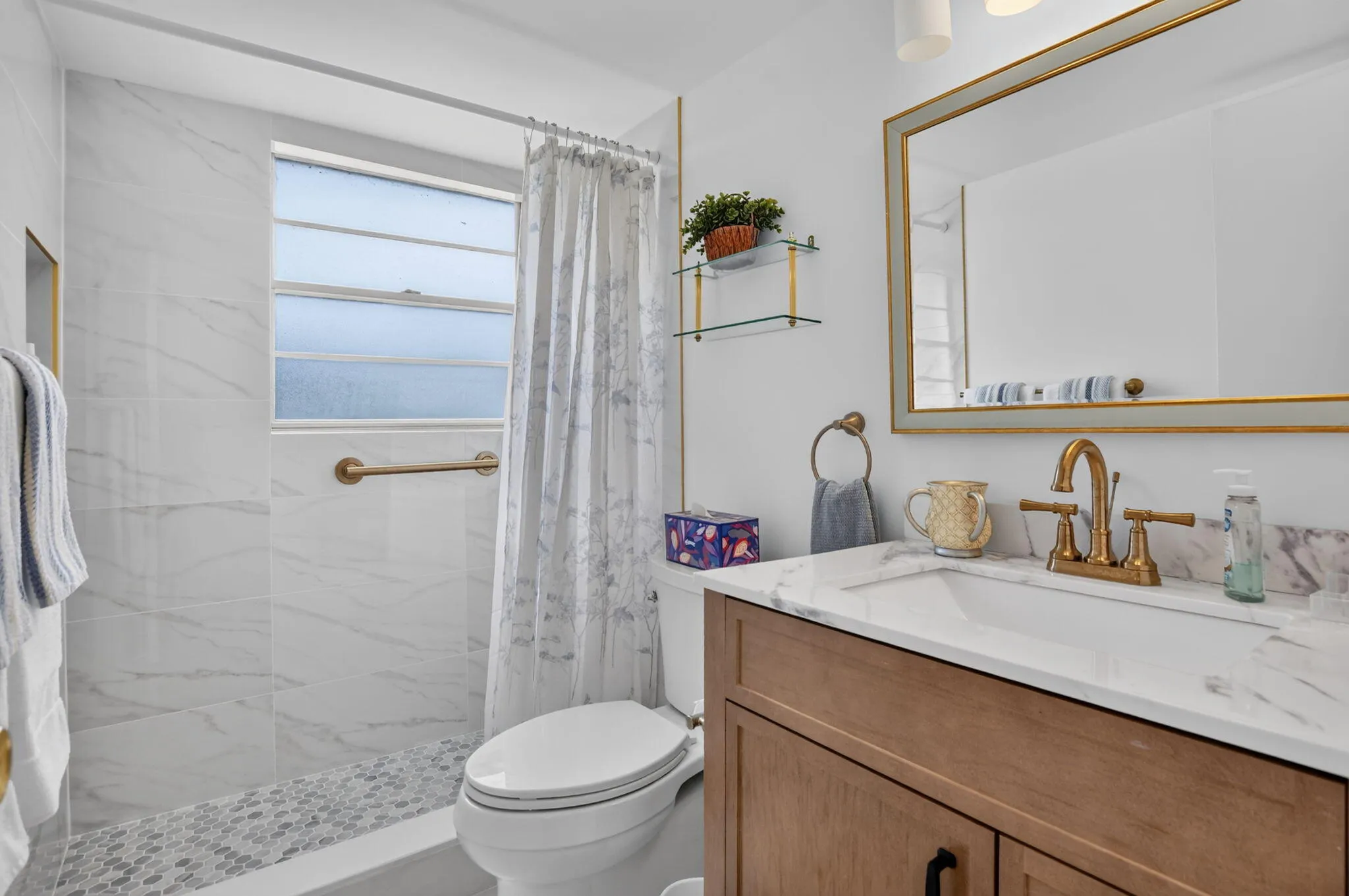 Full Bathroom
