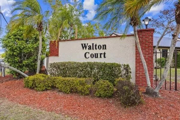 Walton Court Community
