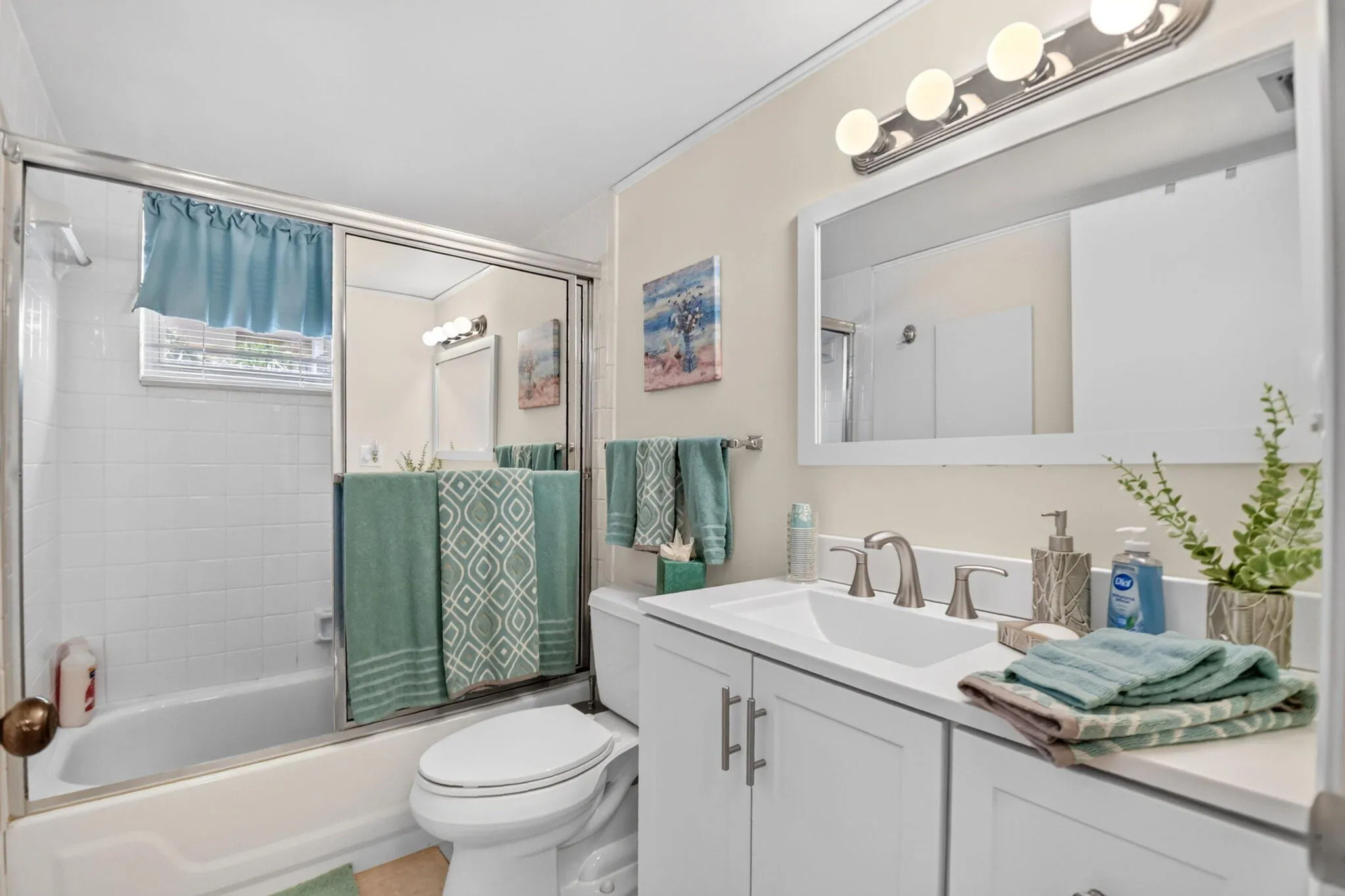 2ND BATHROOM