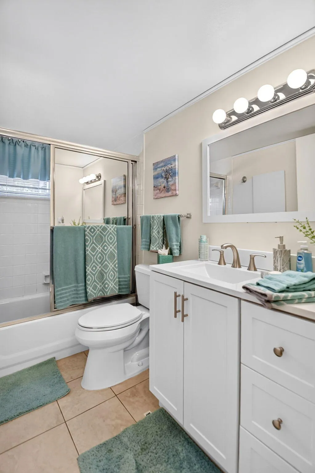 2ND BATHROOM