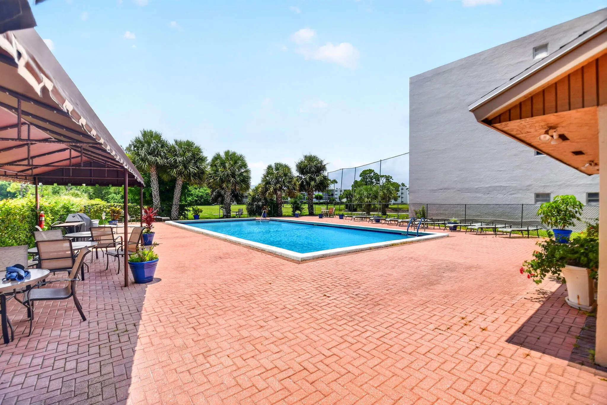 Building Pool