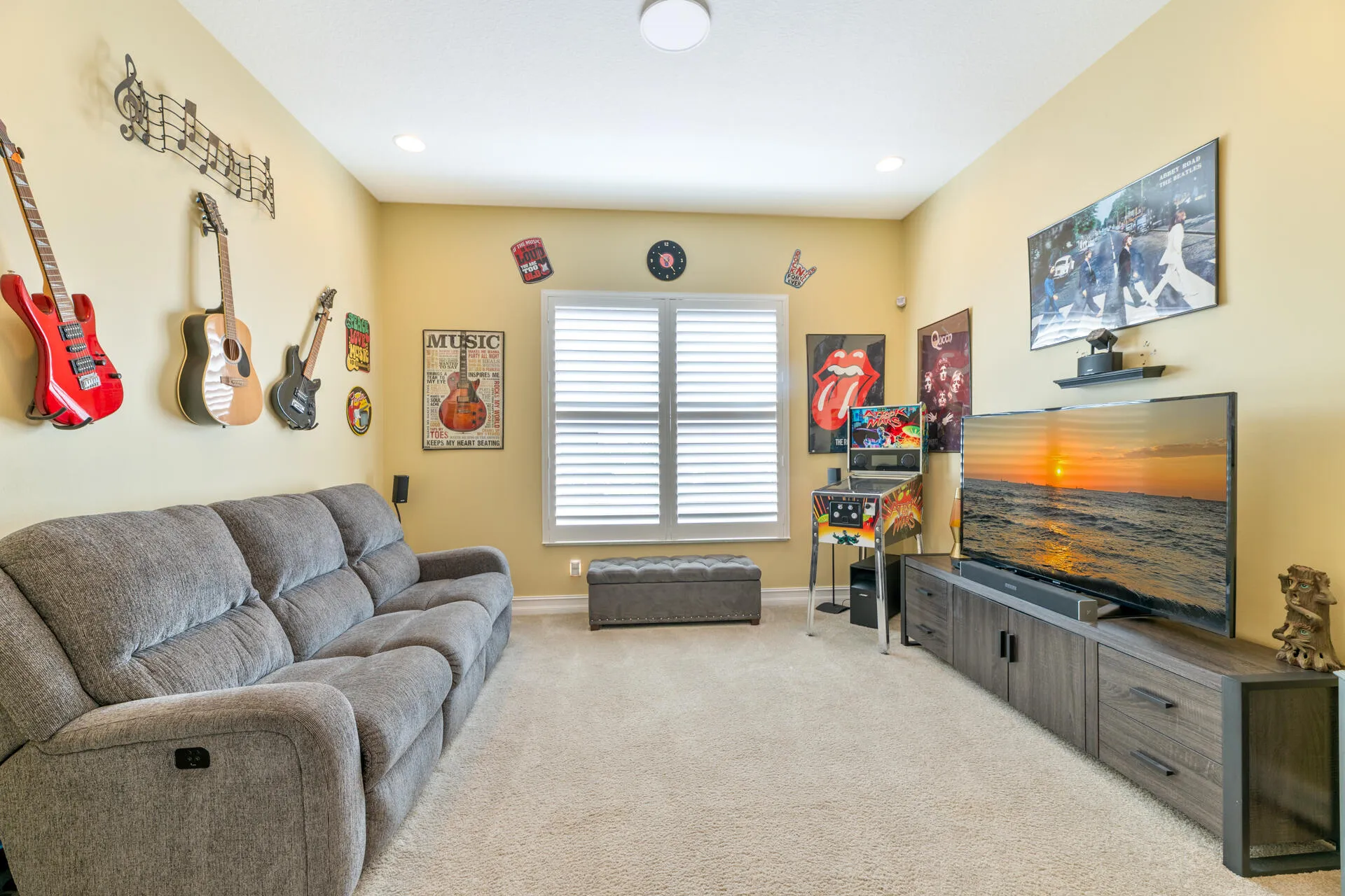 20260321 - 11825 Kalmar Cir N - MR-35