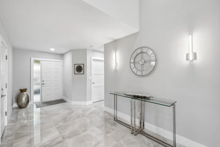 4847 Boxwood Circle - 5.jpg-SMALL