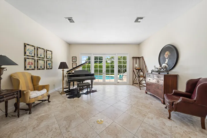 3 Loggerhead Ln-8