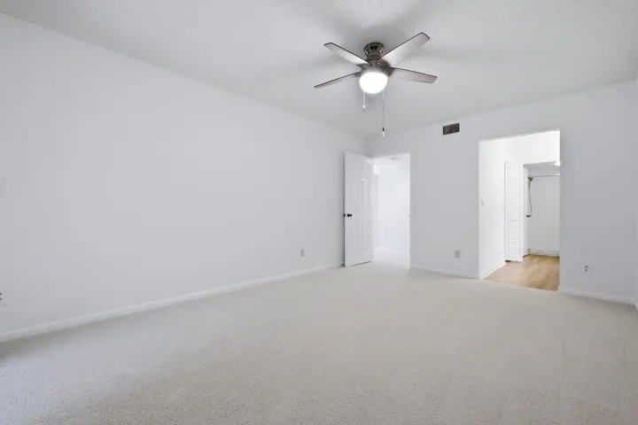 PARIMARY BEDROOM