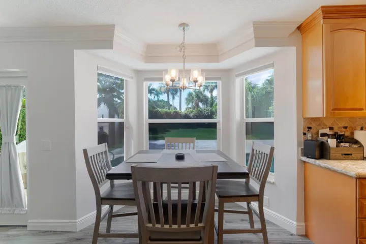 Eat-in Kitchen area