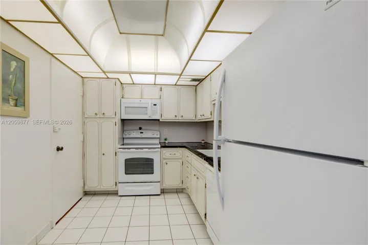 SPACIOUS area to design it as you like