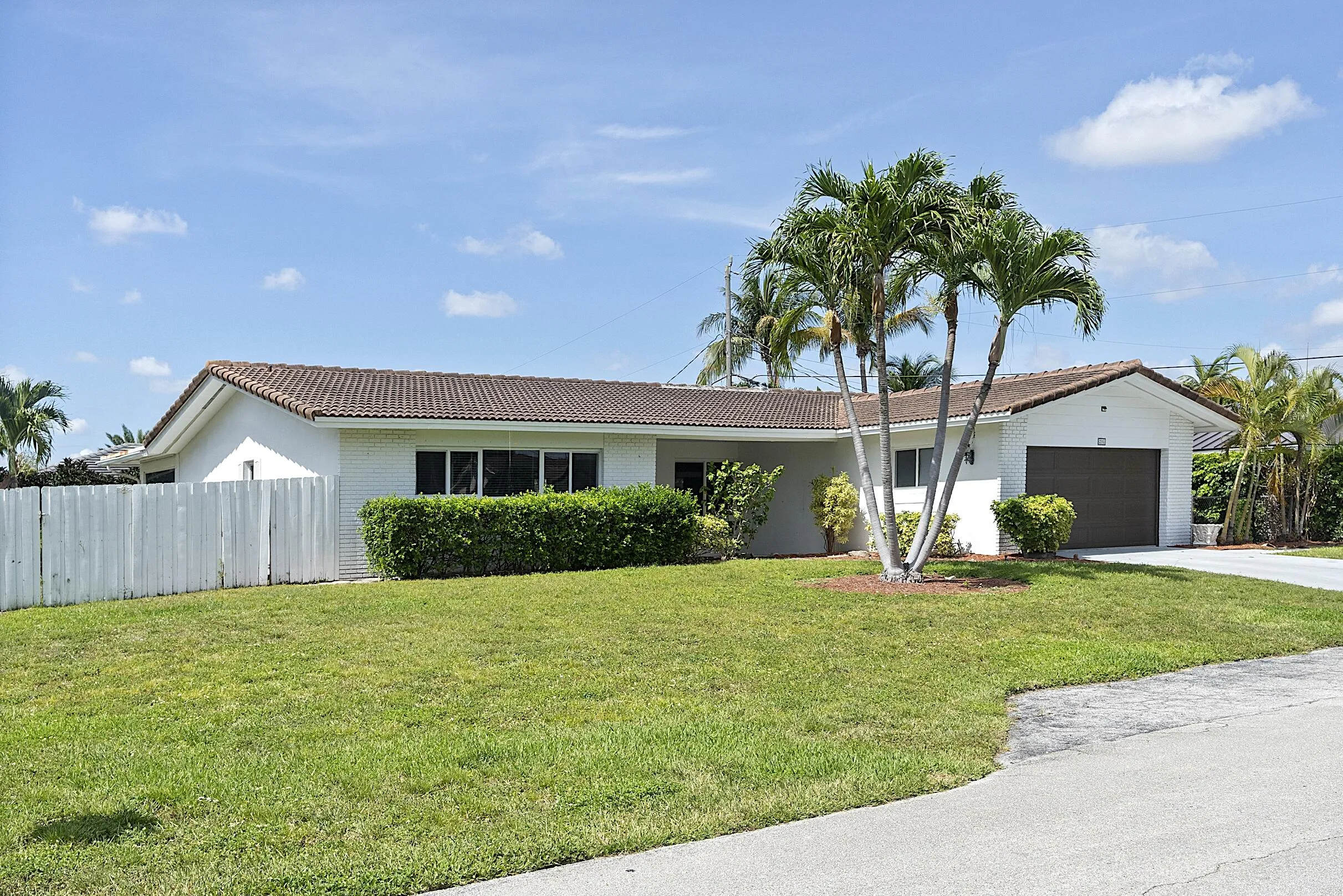 2910 NE 40th Ct - - 004
