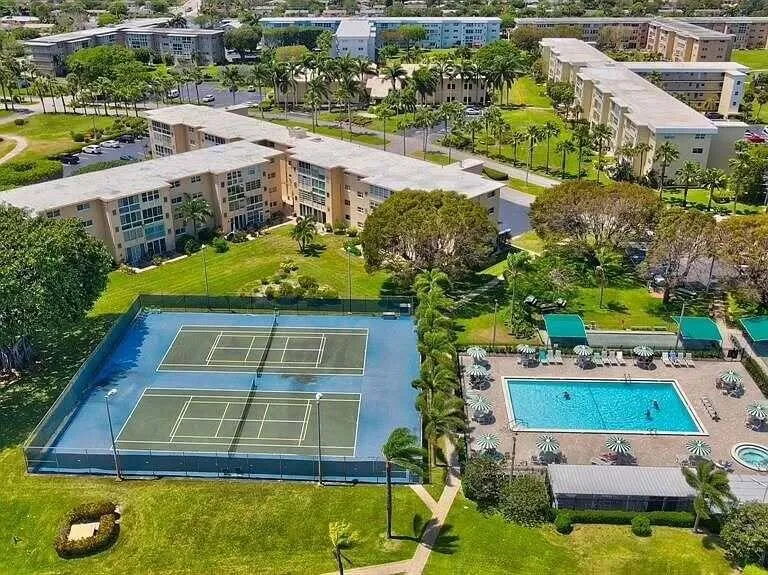 Pickleball Courts