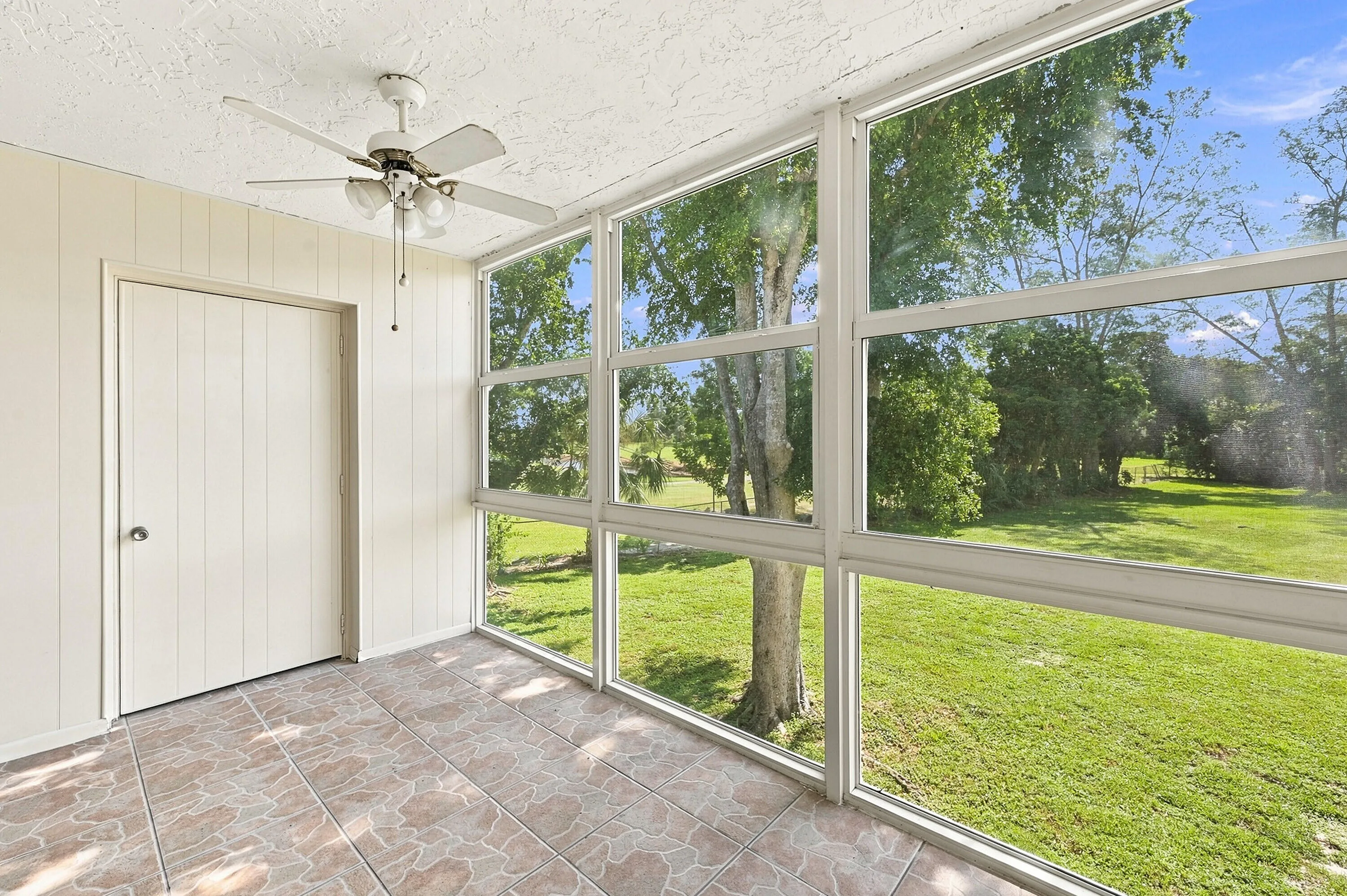 26_sun room