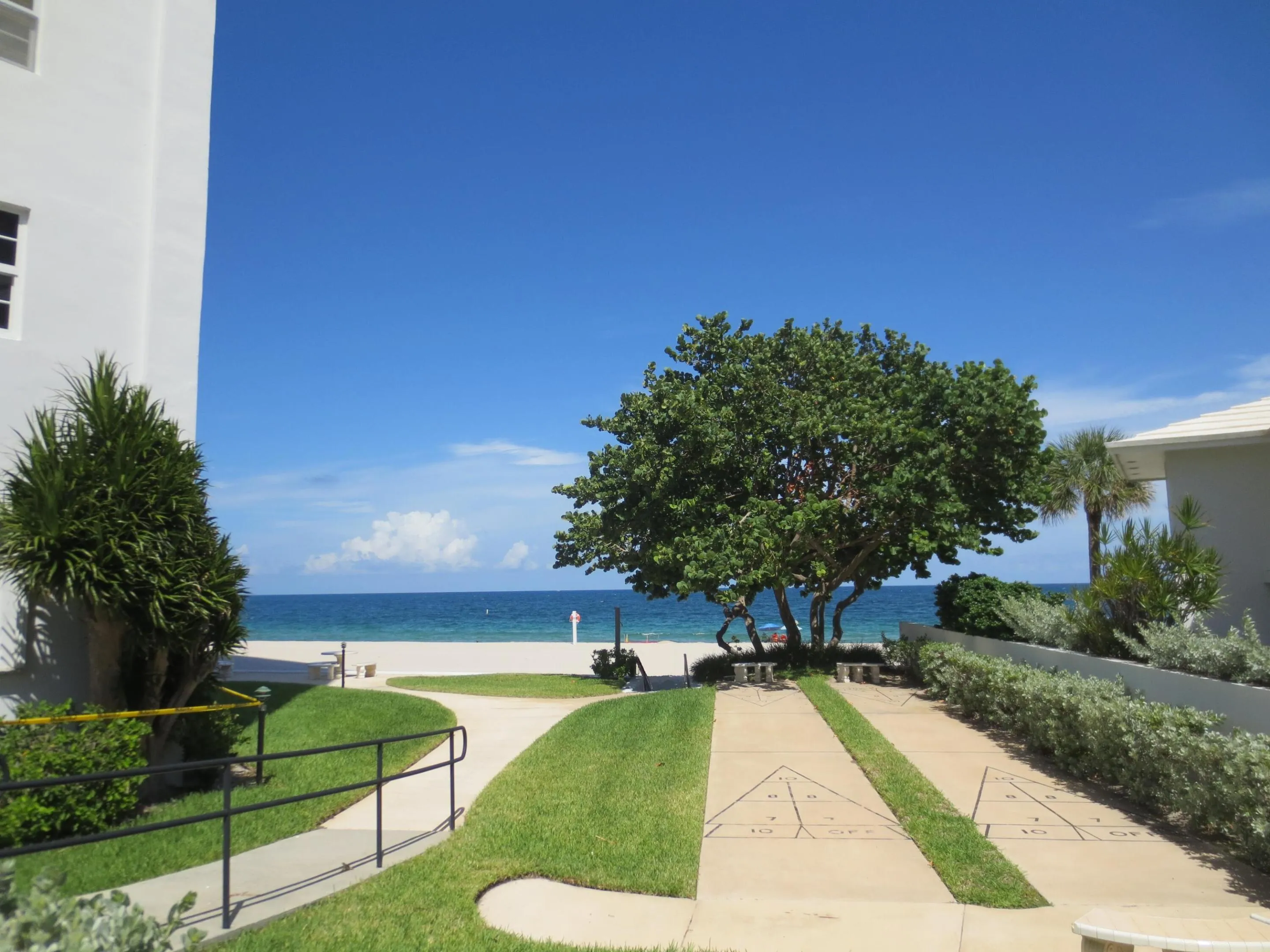 Path to Beach