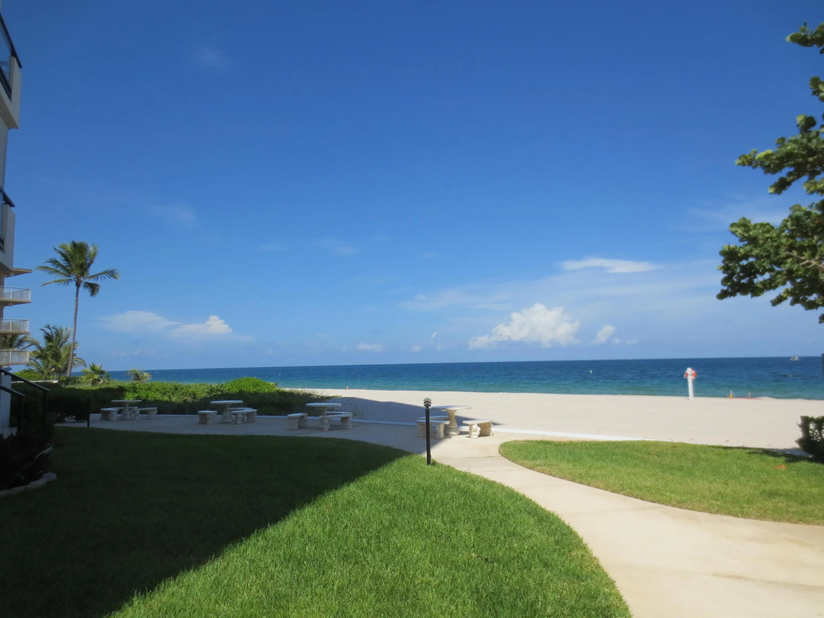 Path to Beach