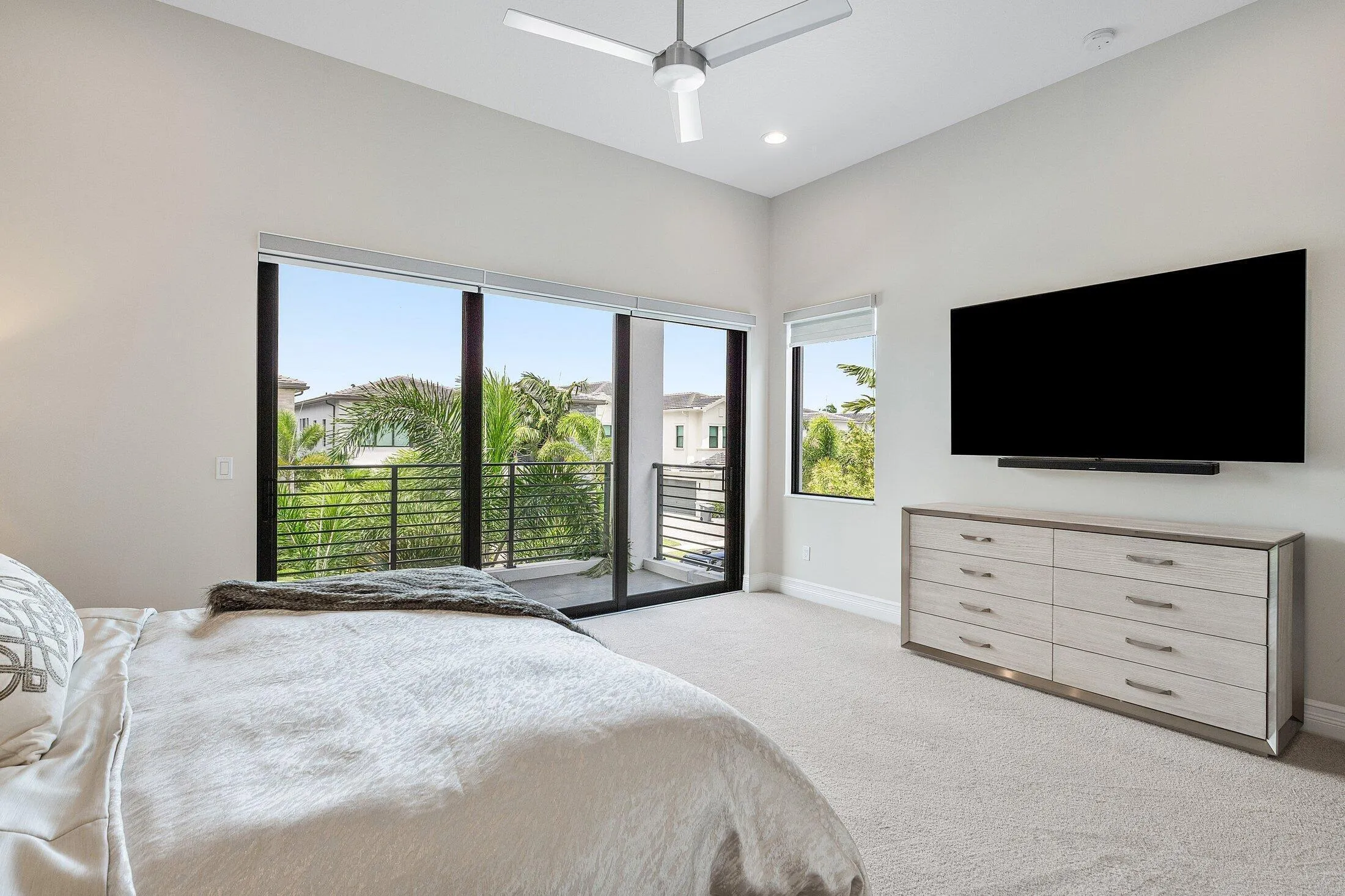 051-9022ChauvetWay-BocaRaton-FL-33496-SM