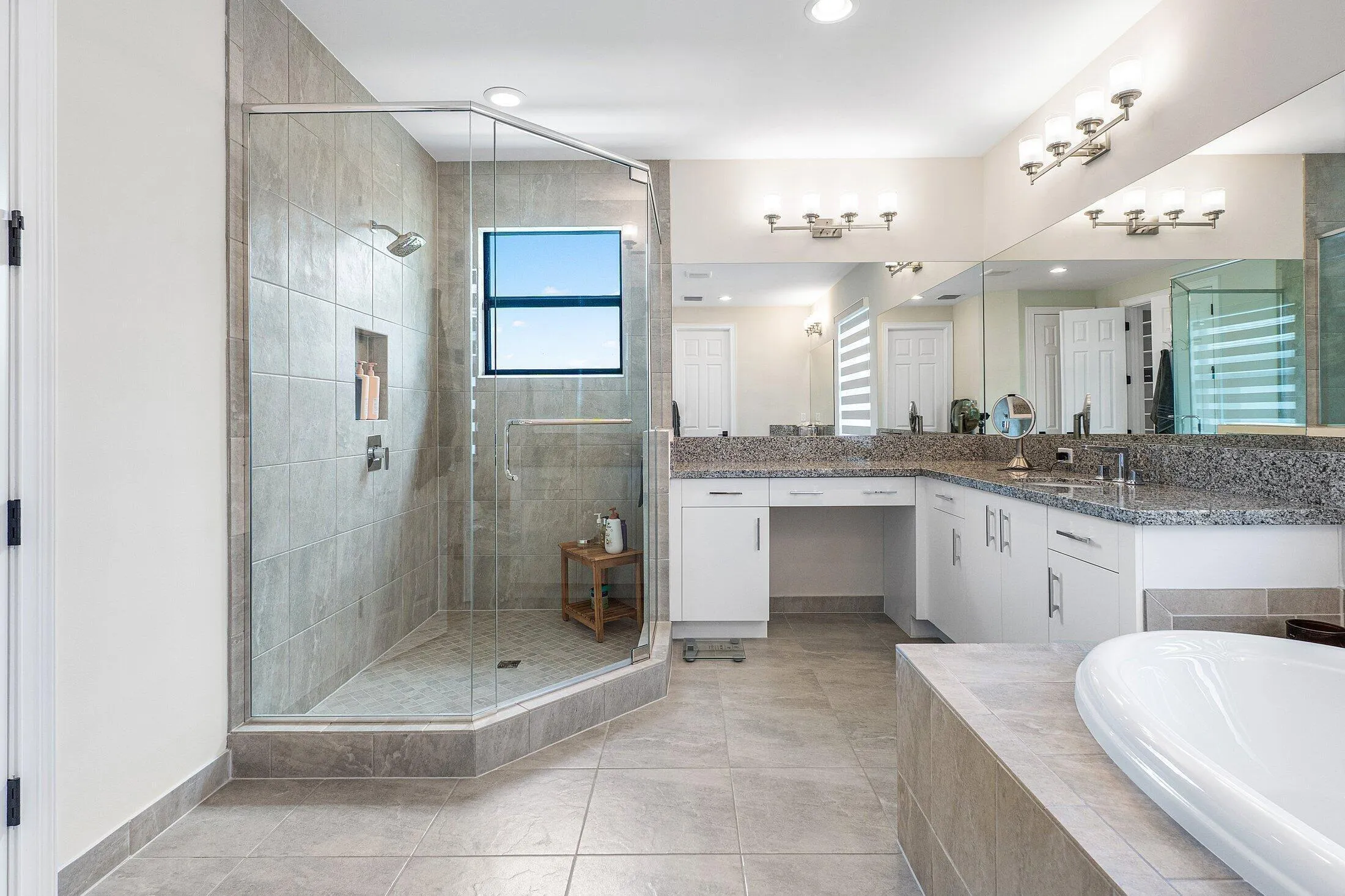040-9022ChauvetWay-BocaRaton-FL-33496-SM