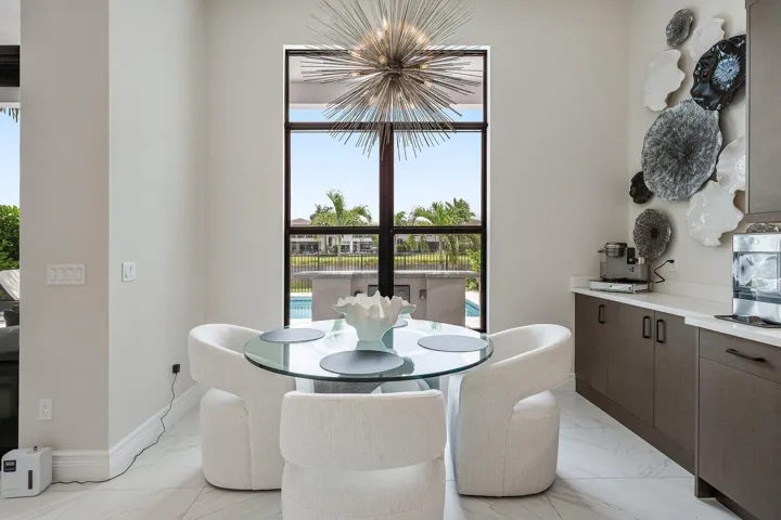 020-9022ChauvetWay-BocaRaton-FL-33496-SM