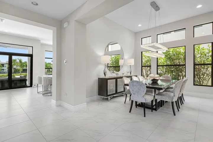 013-9022ChauvetWay-BocaRaton-FL-33496-SM