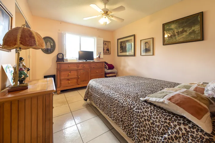 1st bedroom