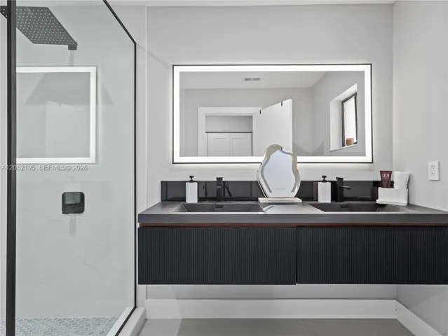principal bath