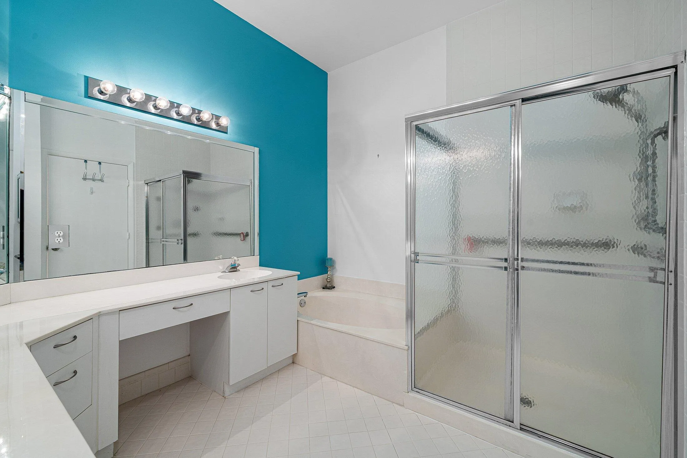 En Suite Bath