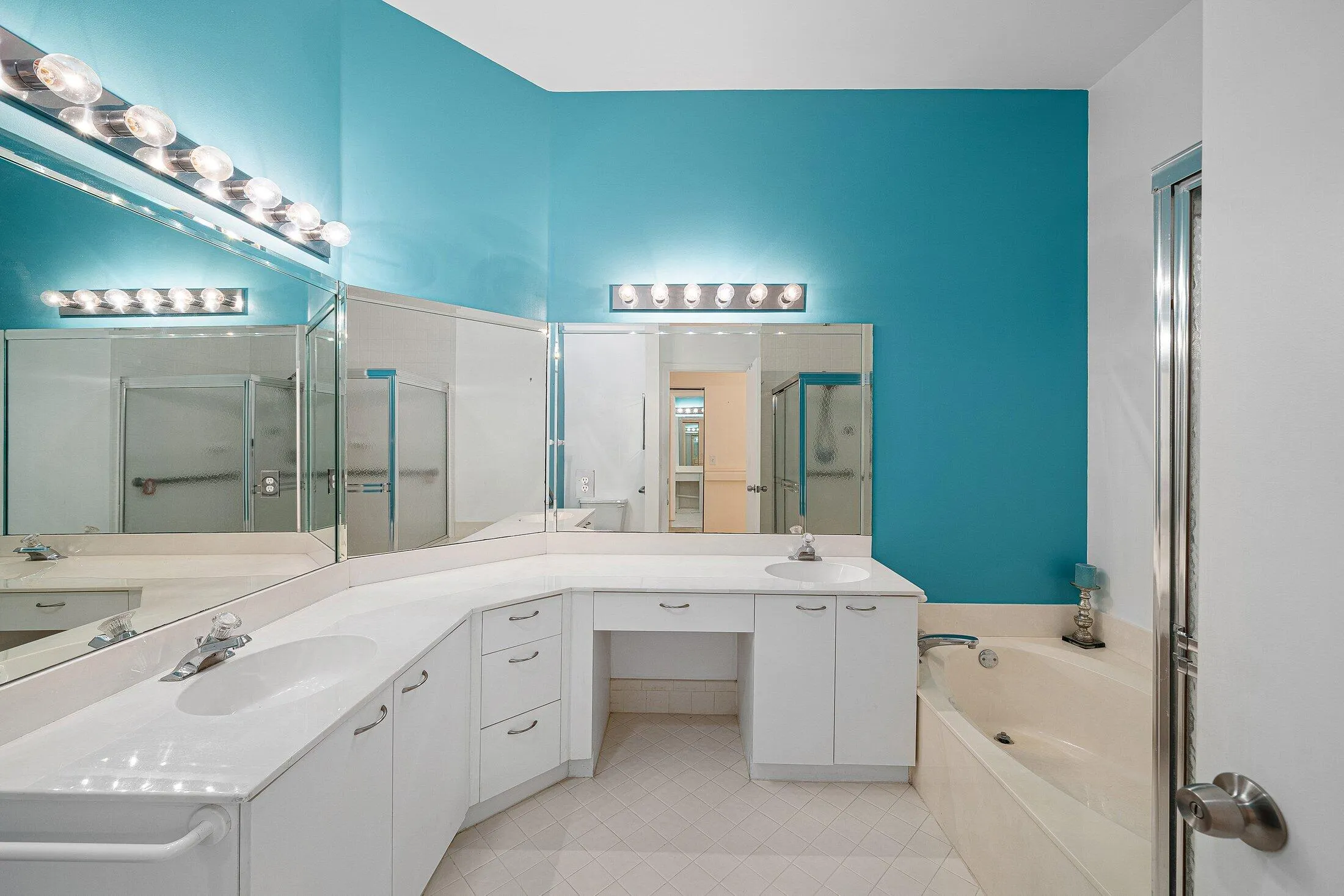 En Suite Bath
