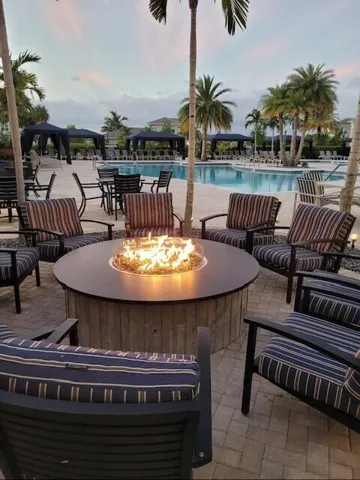 PT Fire pit
