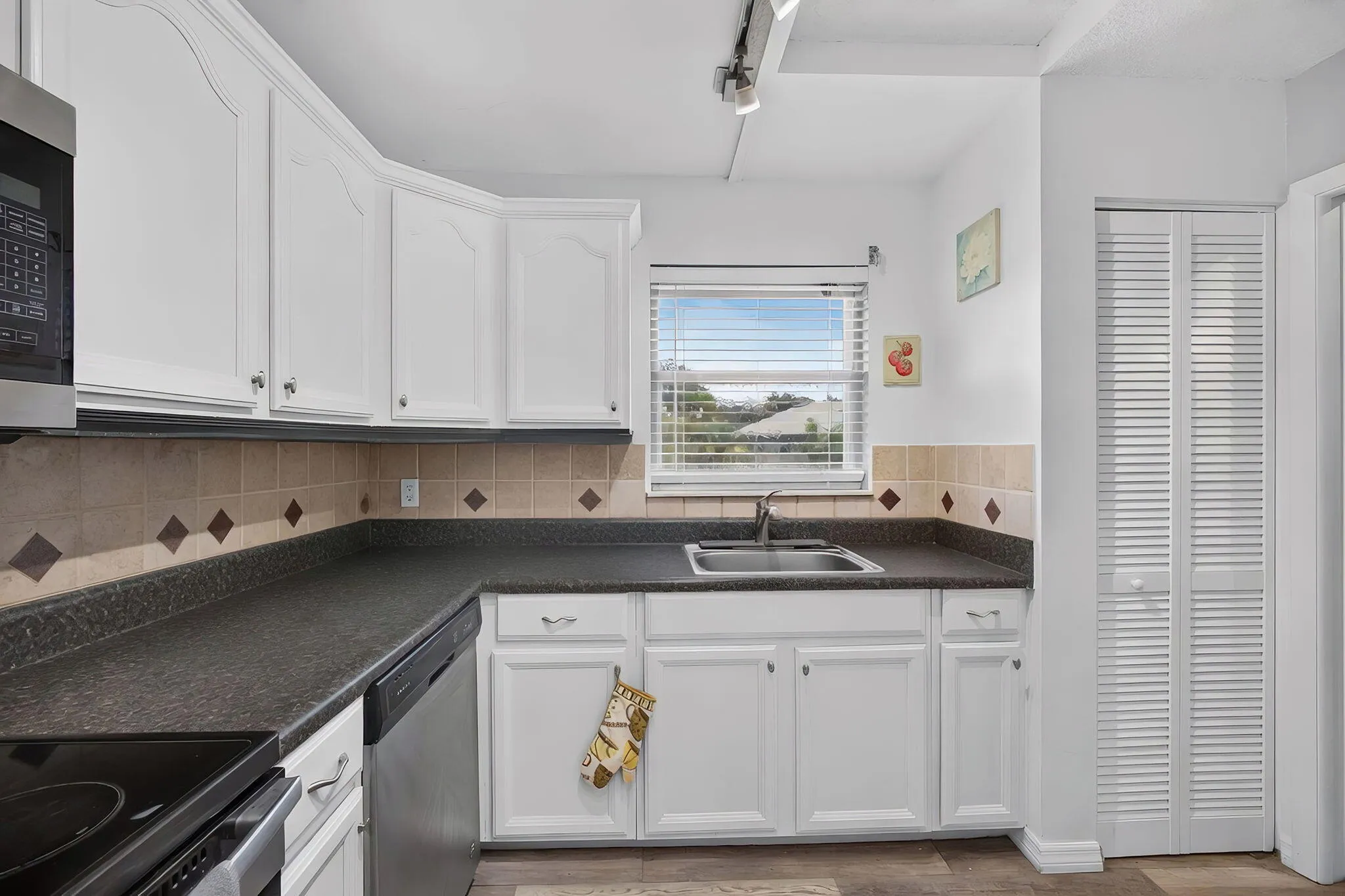 Property photo 20