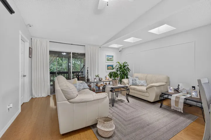 14-web-or-mls-5D1A9496
