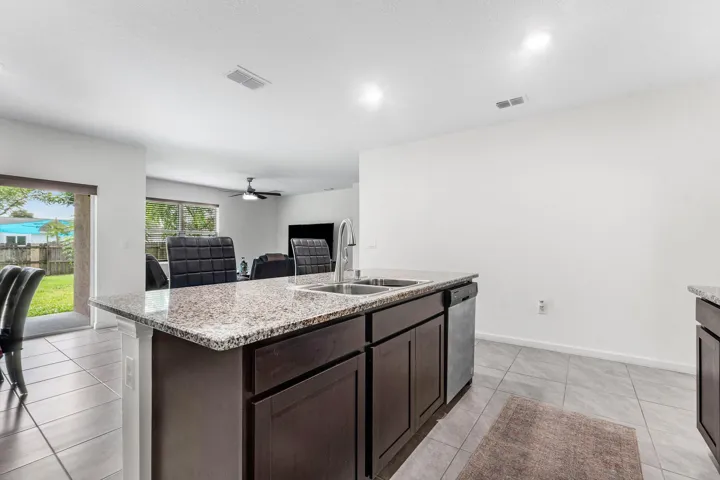 010-626SouthwestEsterAvenue-PortStLucie-