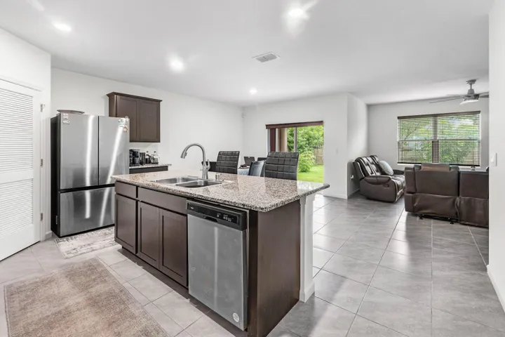 008-626SouthwestEsterAvenue-PortStLucie-