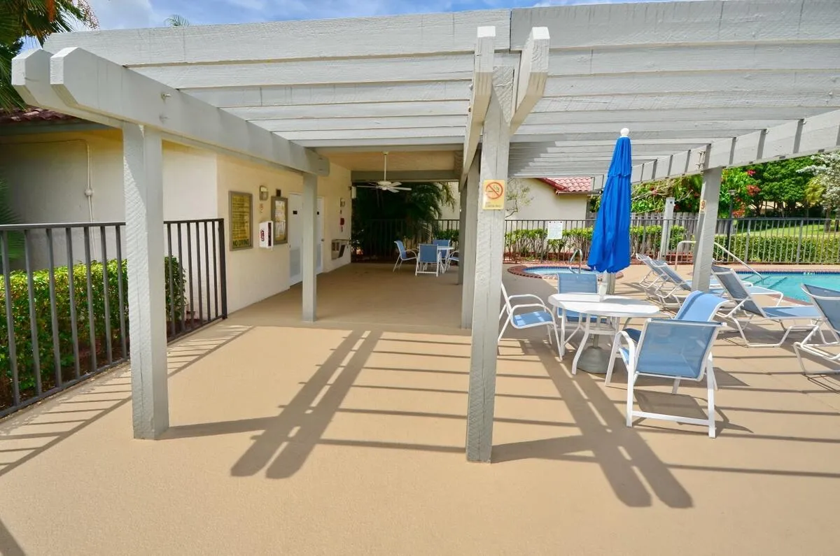 LOUNGES, UMBRELLAS AND CHAIRS