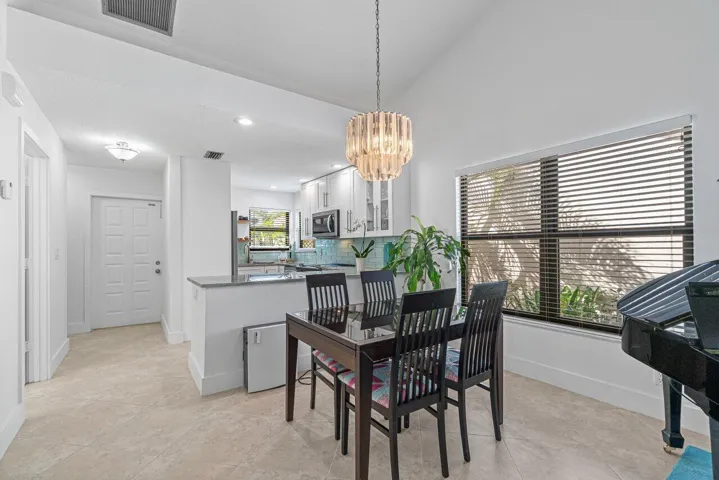 BRIGHT OPEN CONCEPT FLOORPLAN