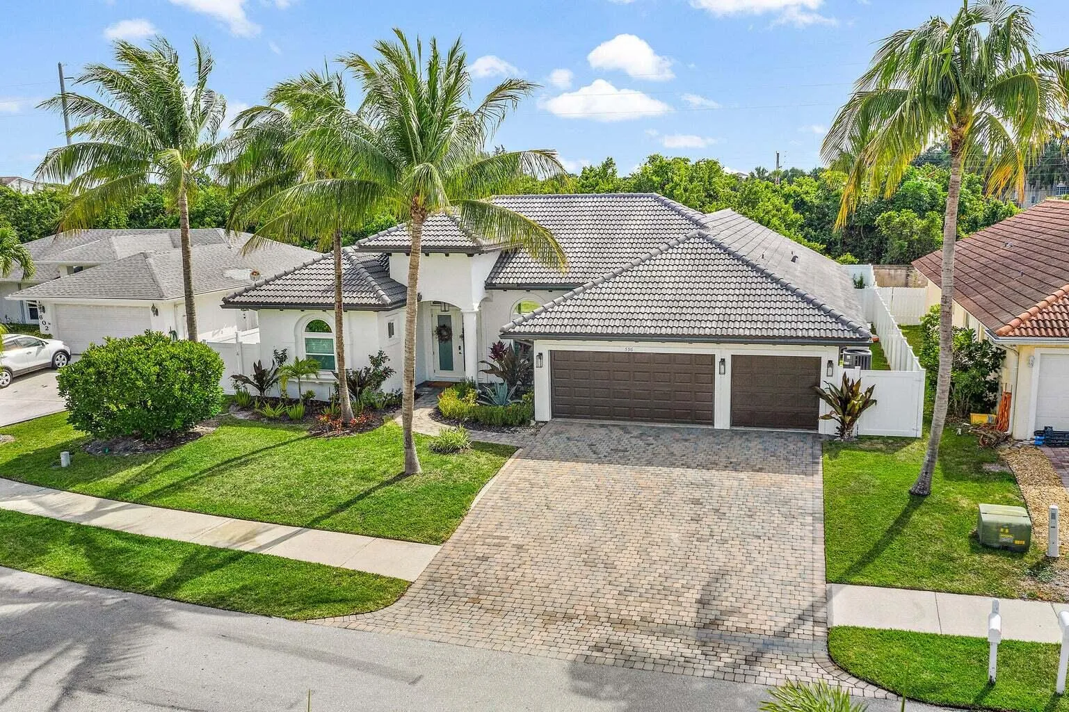 596 N Cypress front drone 1