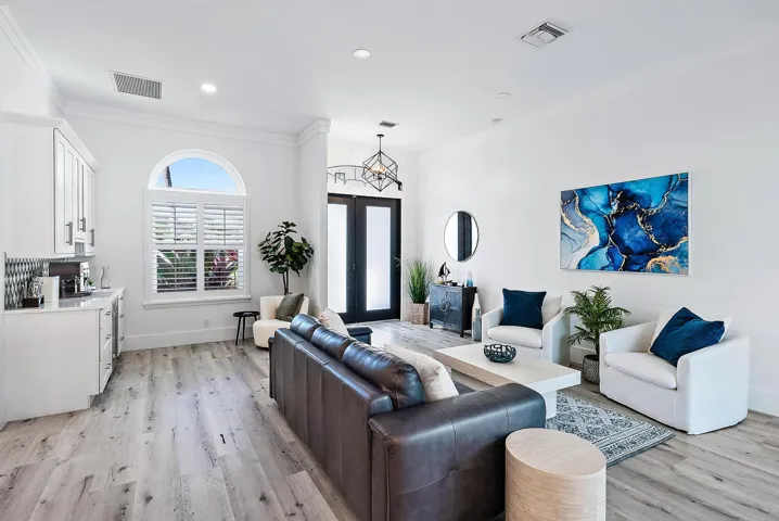 596 N Cypress Dr Interior -15