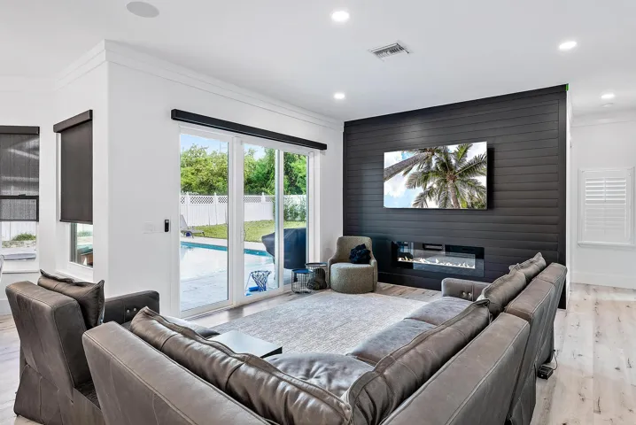 596 N Cypress Dr Interior -13