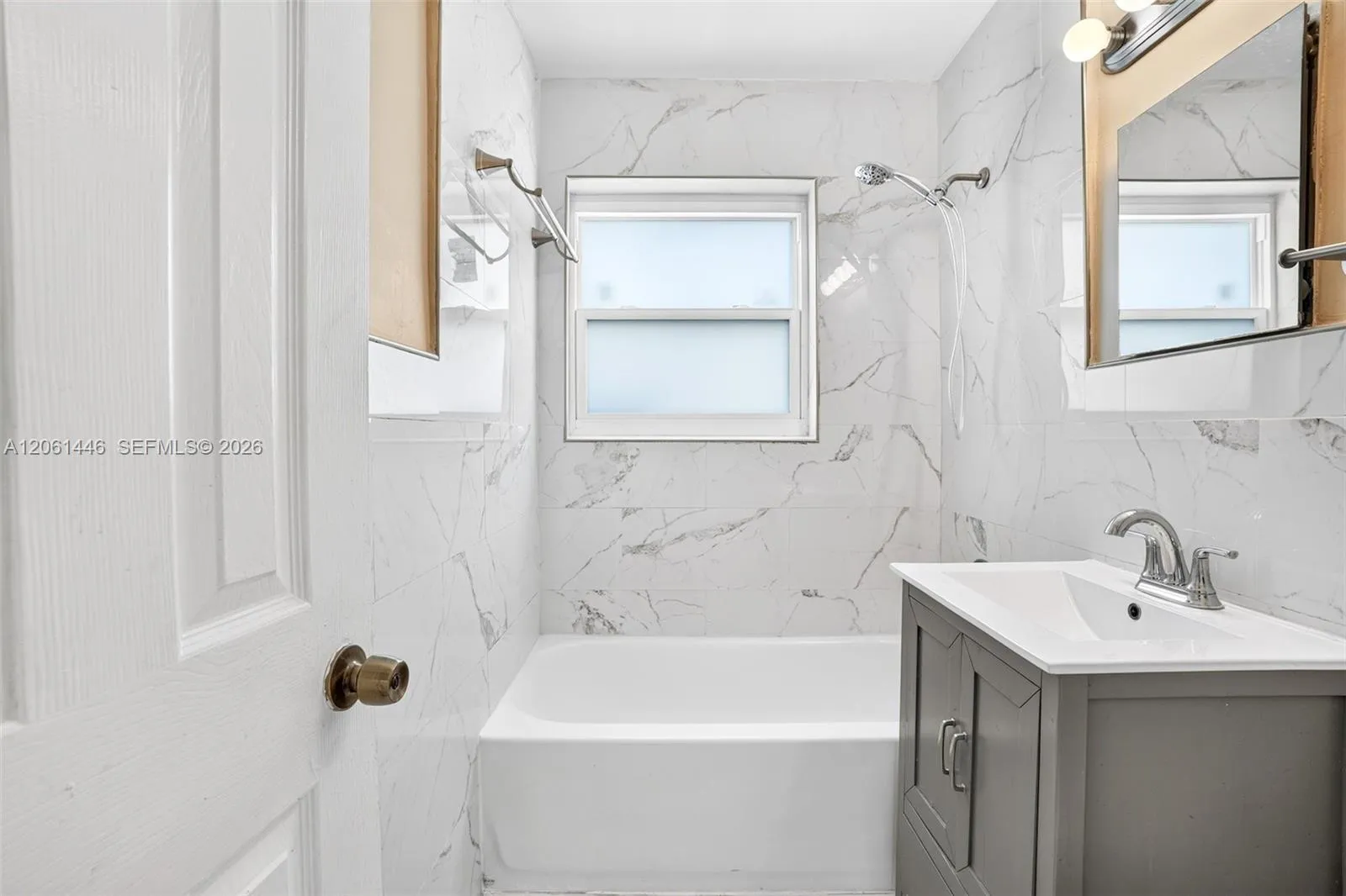2nd Bathroom