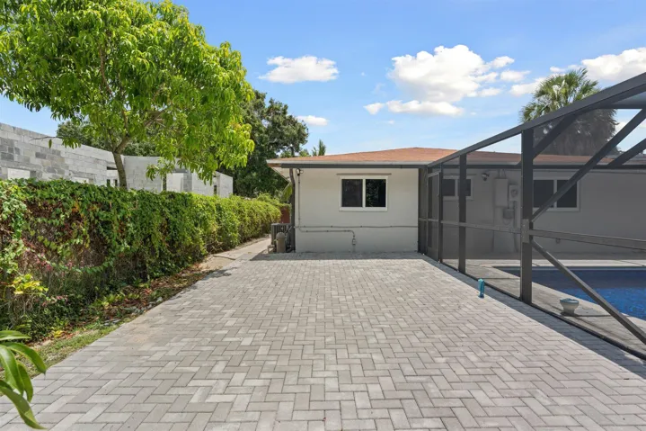 38-1633 SW 30th Ave, Fort Lauderdale-10