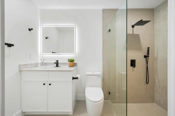 Bathroom for Bedroom 5 (en suite)