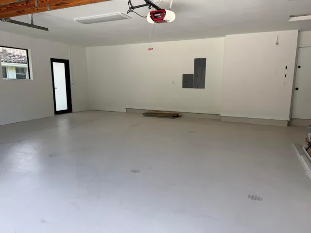 3-car Extended Garage, and clean!