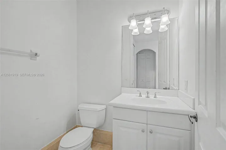 2nd Primary Bath